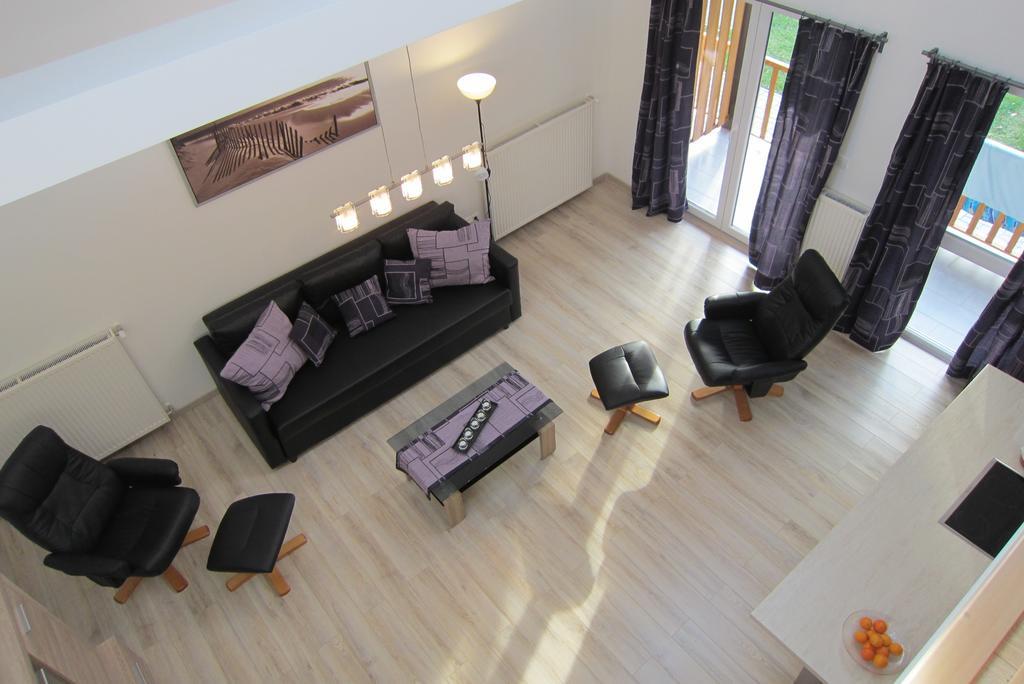 Appartement Mezzanine เฮวิซ ภายนอก รูปภาพ